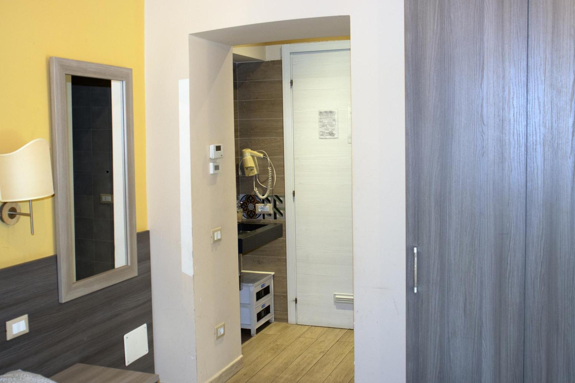 Albergo Locanda Diana Γένοβα Εξωτερικό φωτογραφία