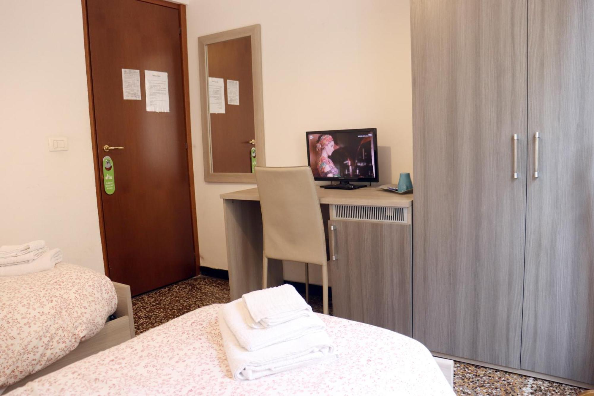Albergo Locanda Diana Γένοβα Εξωτερικό φωτογραφία