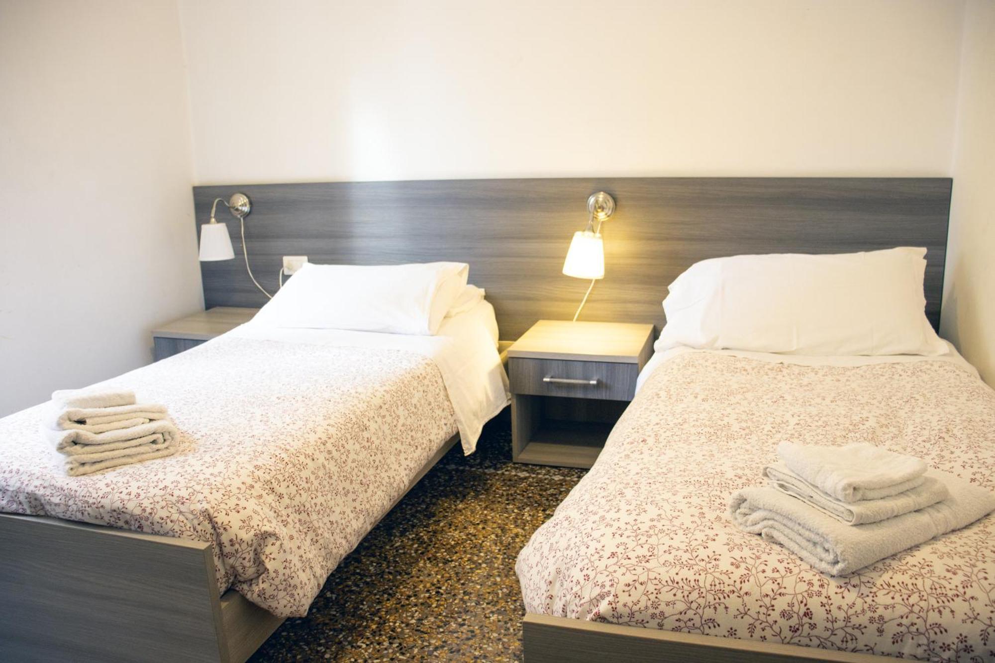 Albergo Locanda Diana Γένοβα Εξωτερικό φωτογραφία