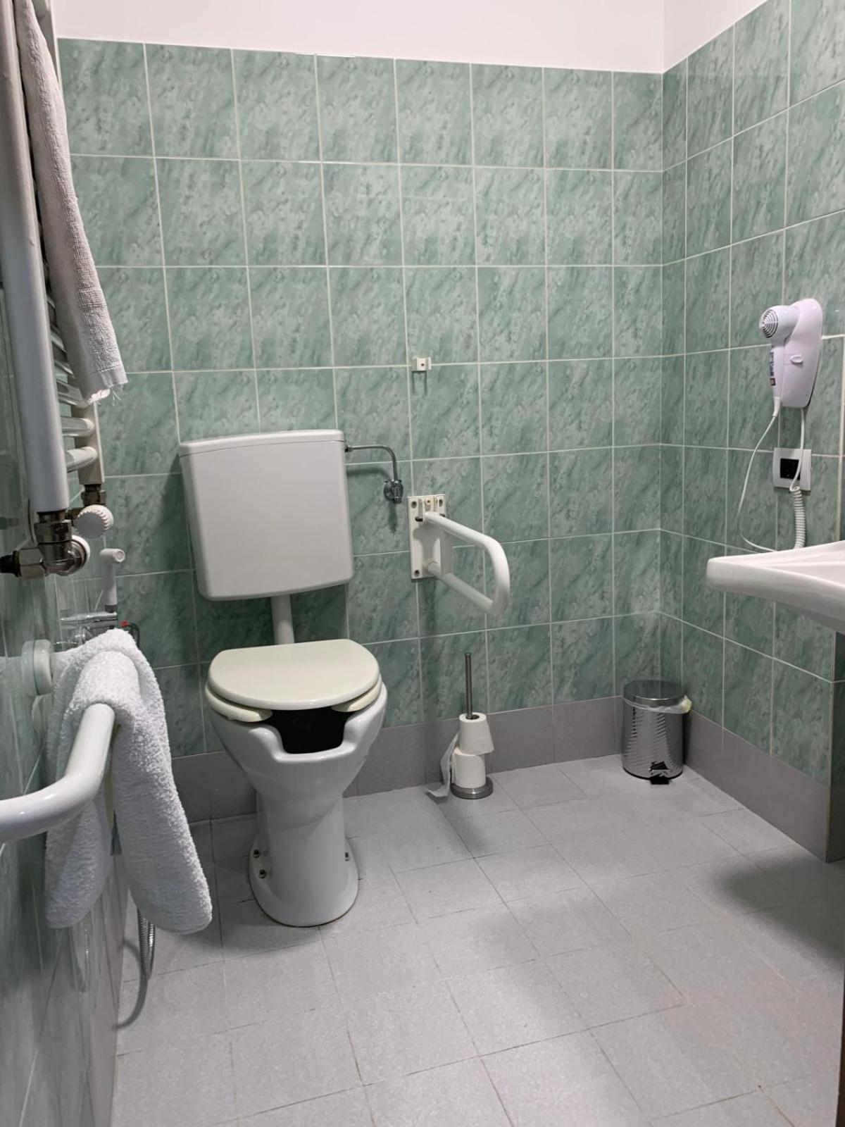 Albergo Locanda Diana Γένοβα Εξωτερικό φωτογραφία